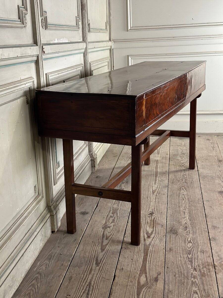 Mahogany piano table, J Jenkinson in London, before 1780.