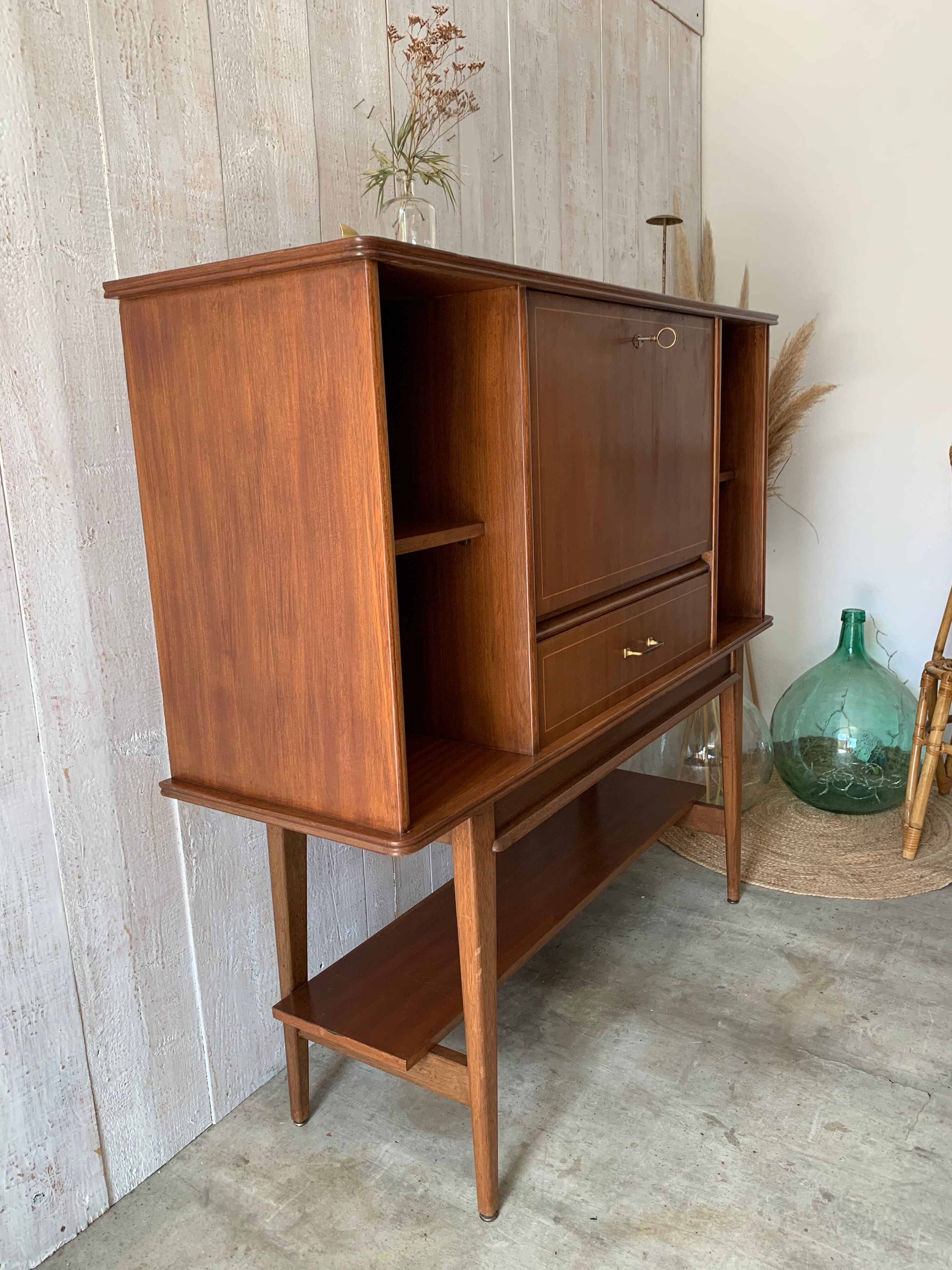 Vintage buffet/bar