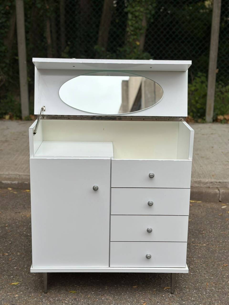 White wooden bathroom furniture with chrome compass legs, Mid-Century 1960.