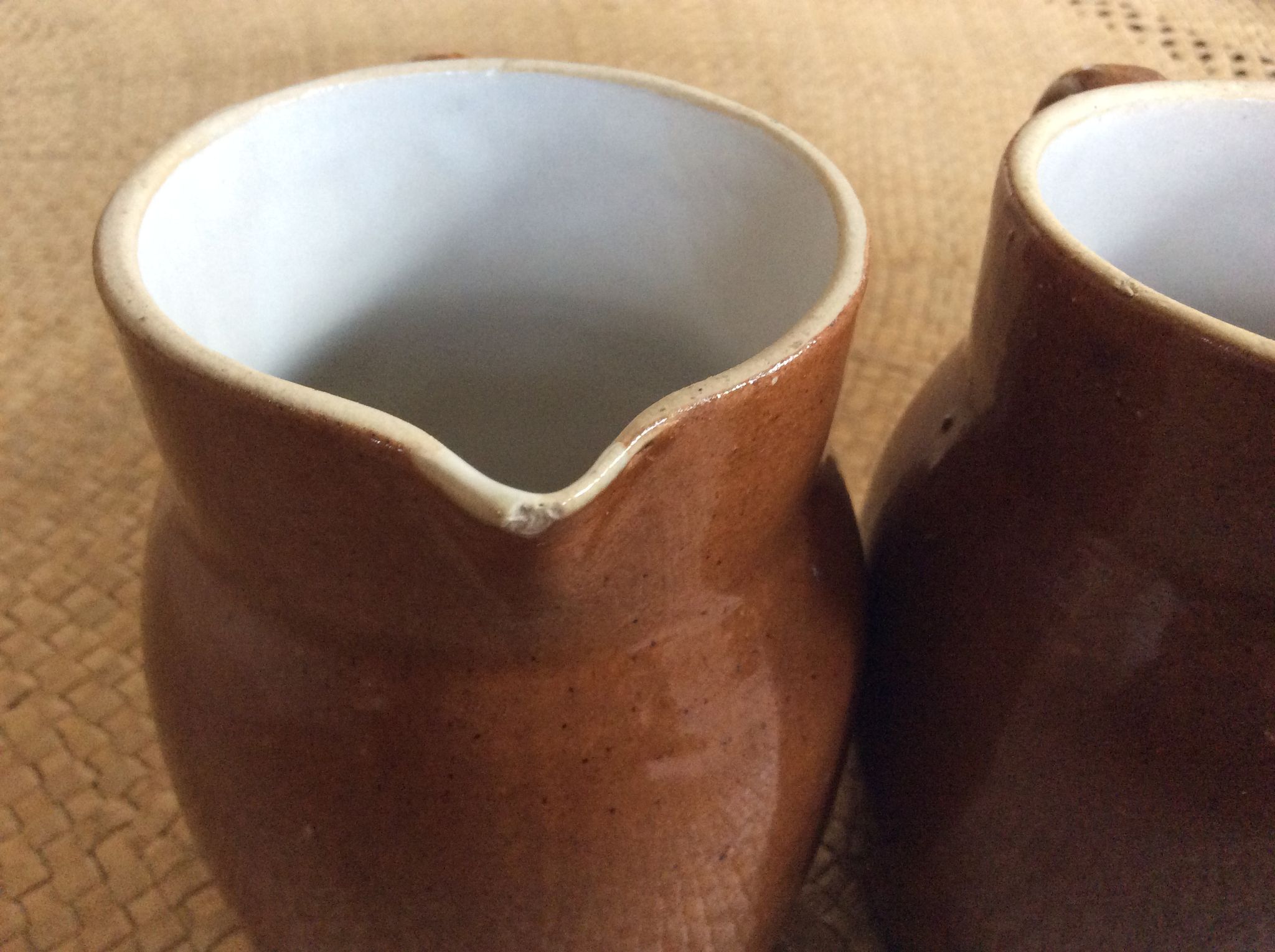 Series of 2 sandstone pots