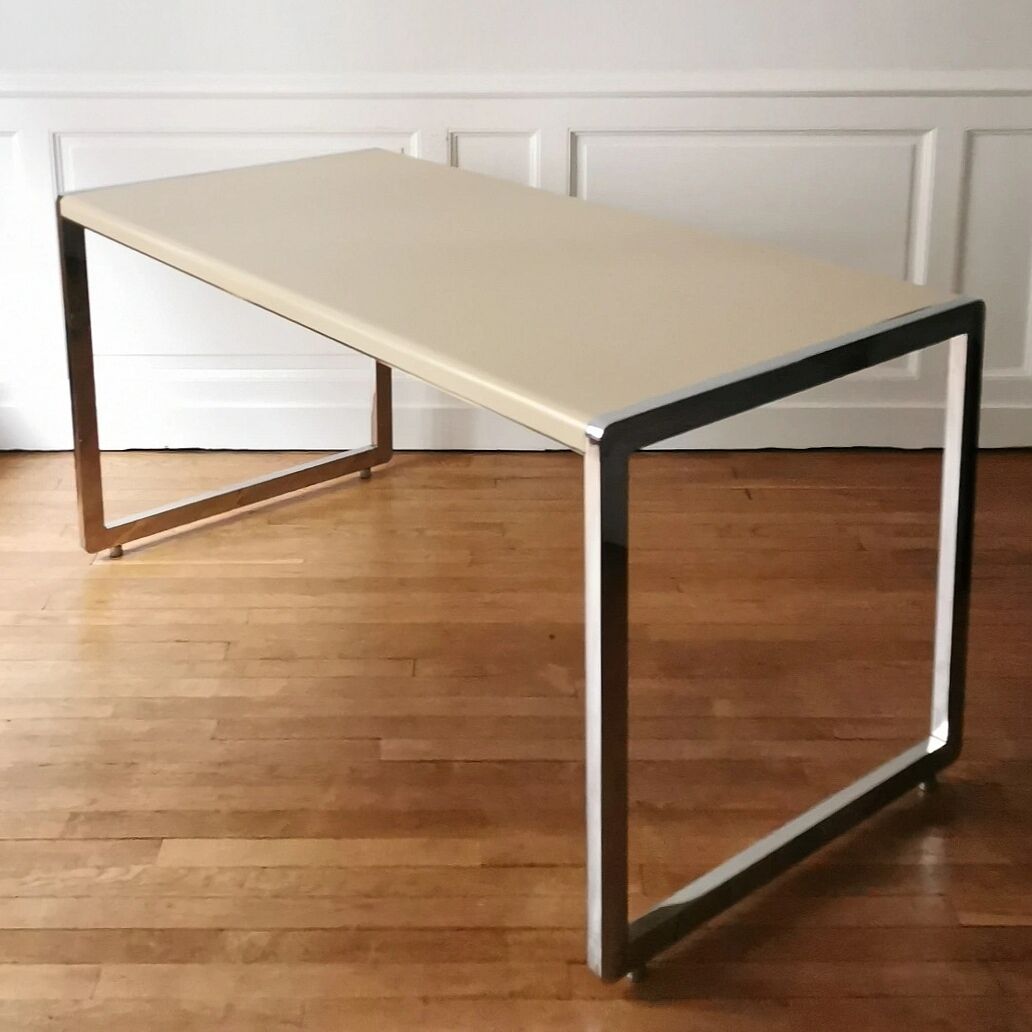 Desk / Table in chrome and lacquered metal, 1970