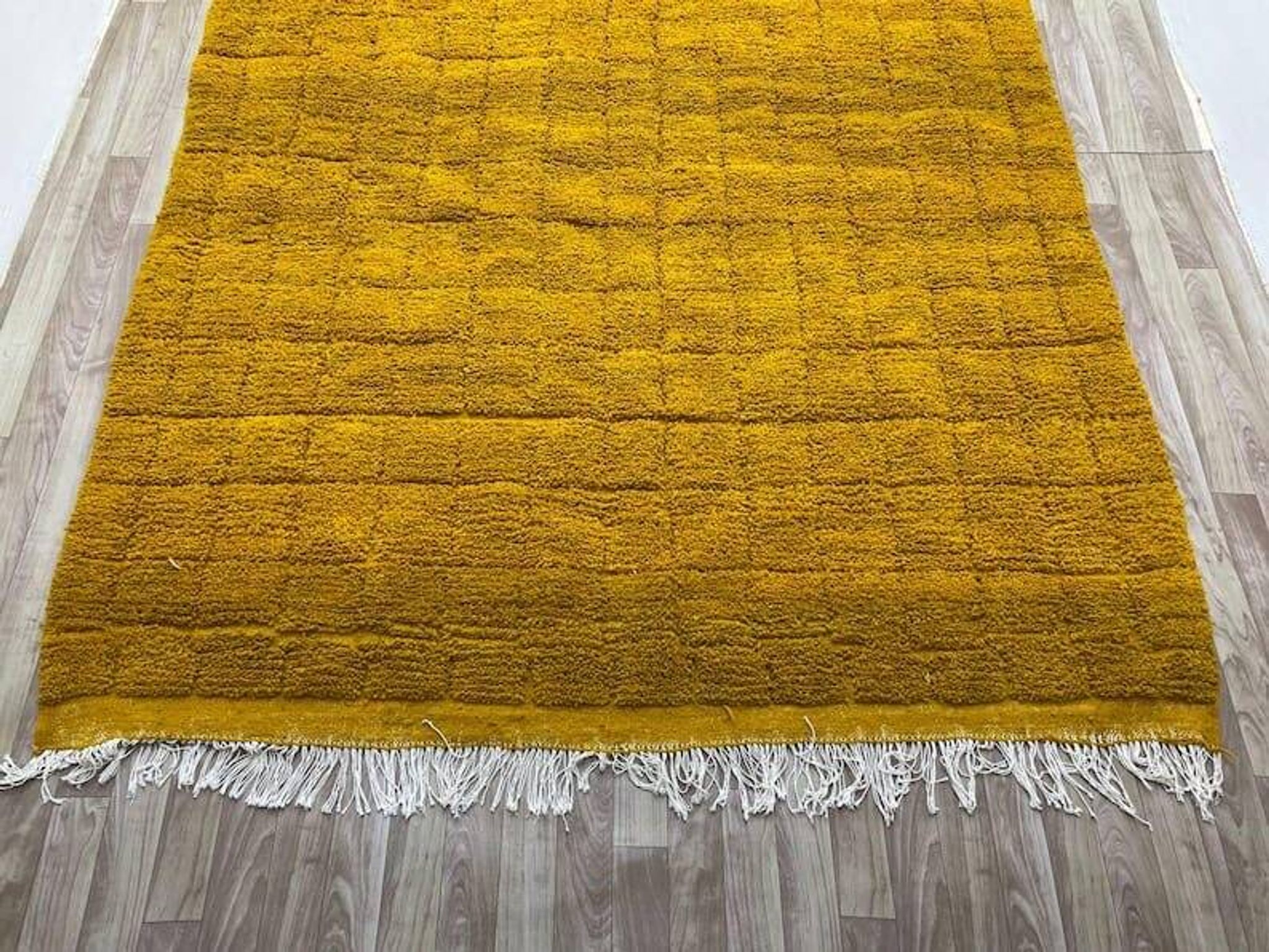Tapis en laine marocain jaune traditionnelle taille 150 x 250 cm