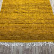 Tapis en laine marocain jaune traditionnelle taille 150 x 250 cm