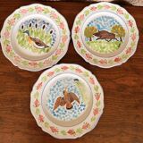 Plates x3 painted with hunting pattern