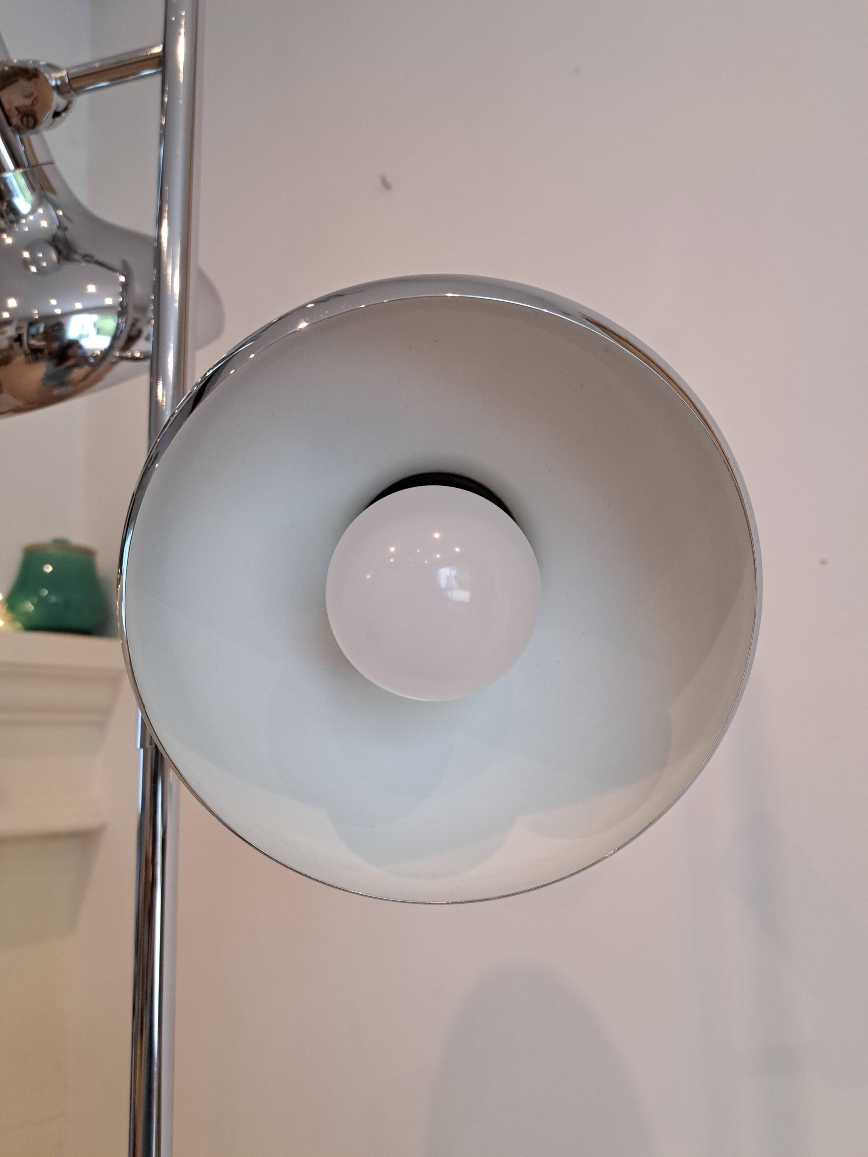 Chrome floor lamp from the 1970s.