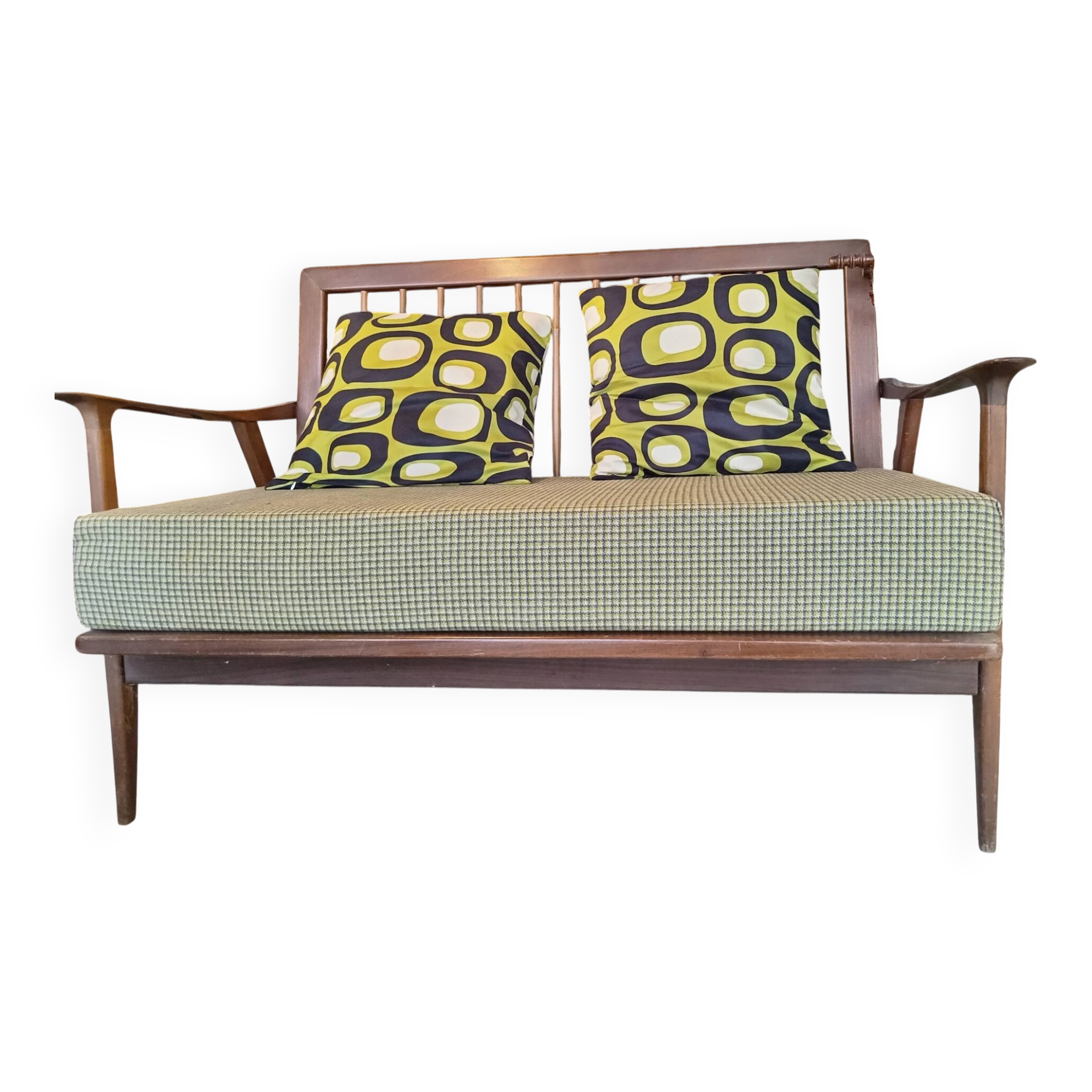 Scandinavian banquette style