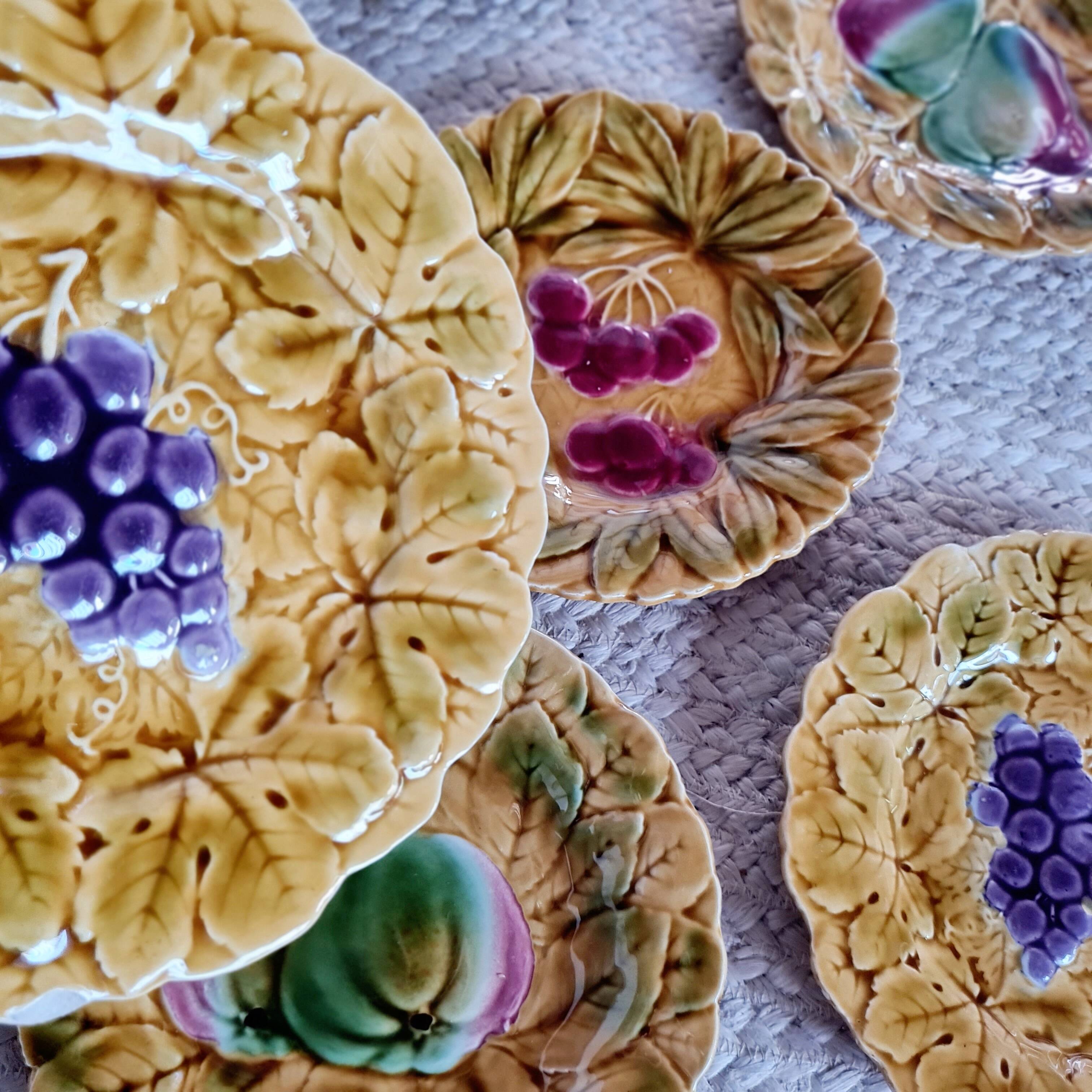 Set of 10 earthenware dessert plates