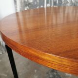 Round coffee table in walnut veneer and metal