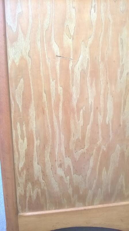 Parisian glass-fronted hotel chest of drawers, 1930s