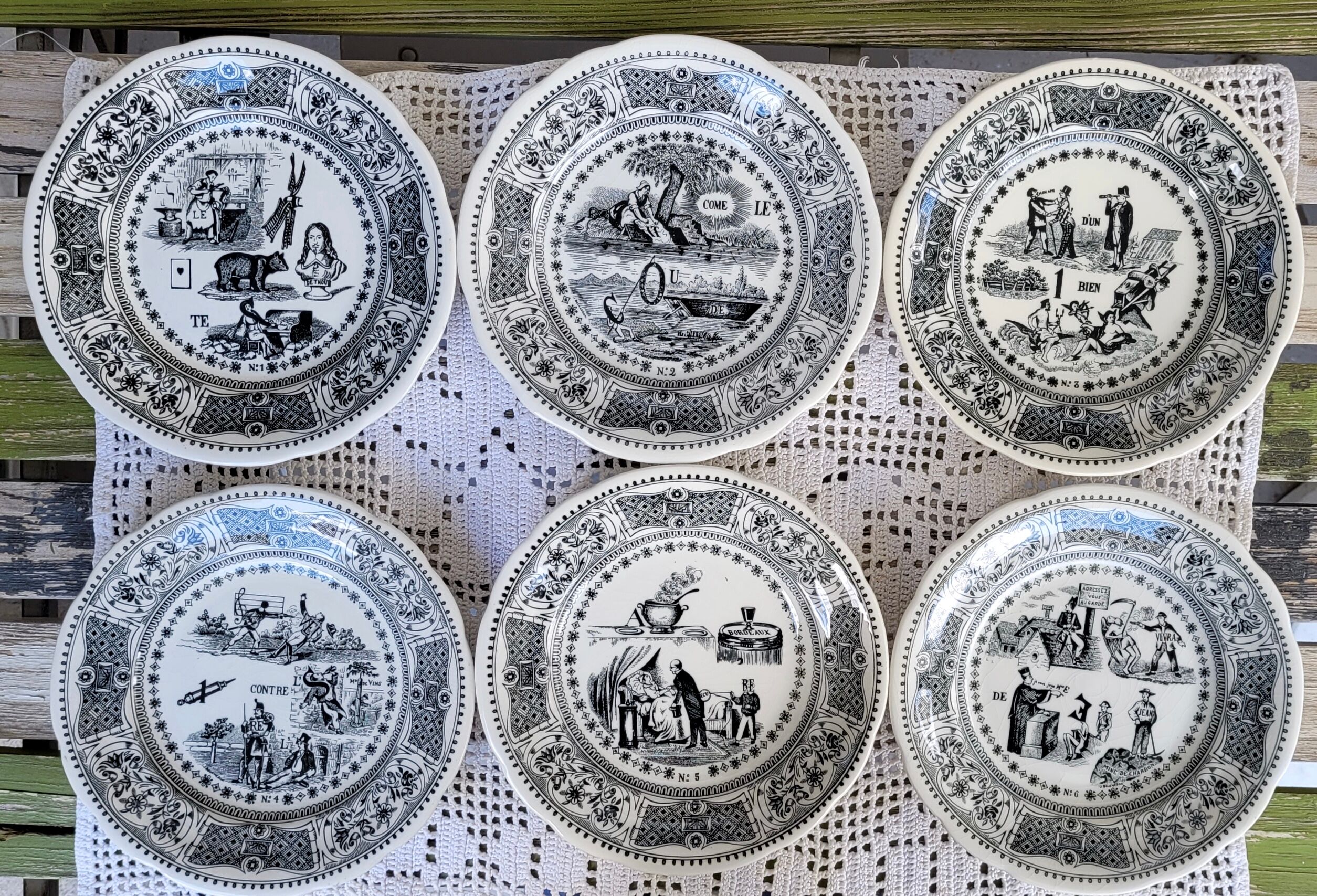 Set of 6 dessert plates "rébus" in Gien earthenware