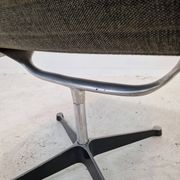 Chaise modèle EA 116 par Eames pour Herman Miller, 1960