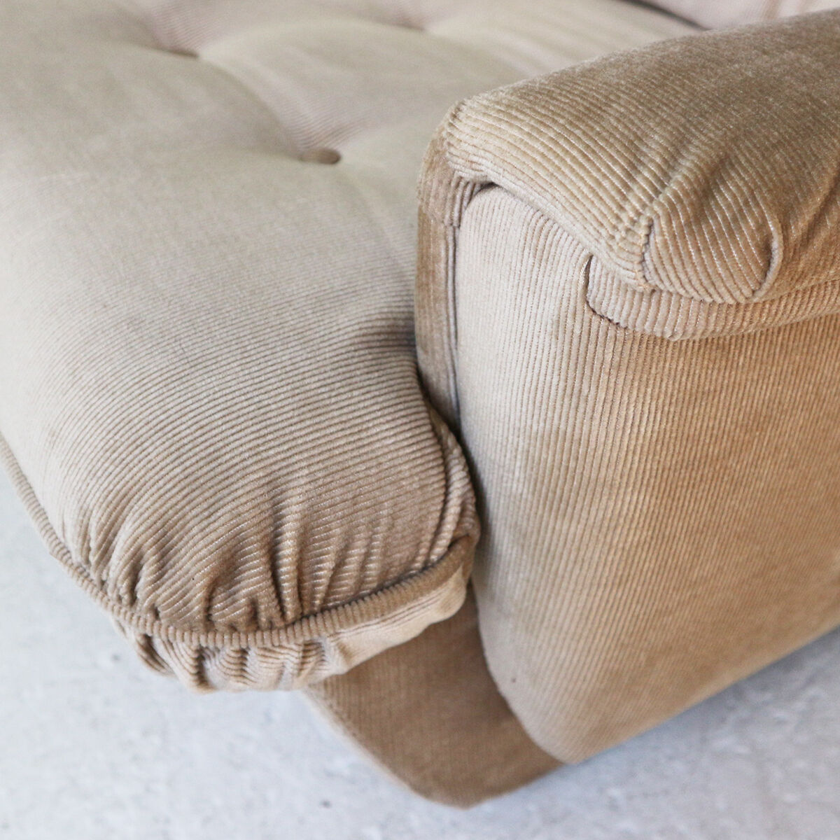 Four seat corduroy couch from the '70s