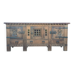 enfilade brutaliste en