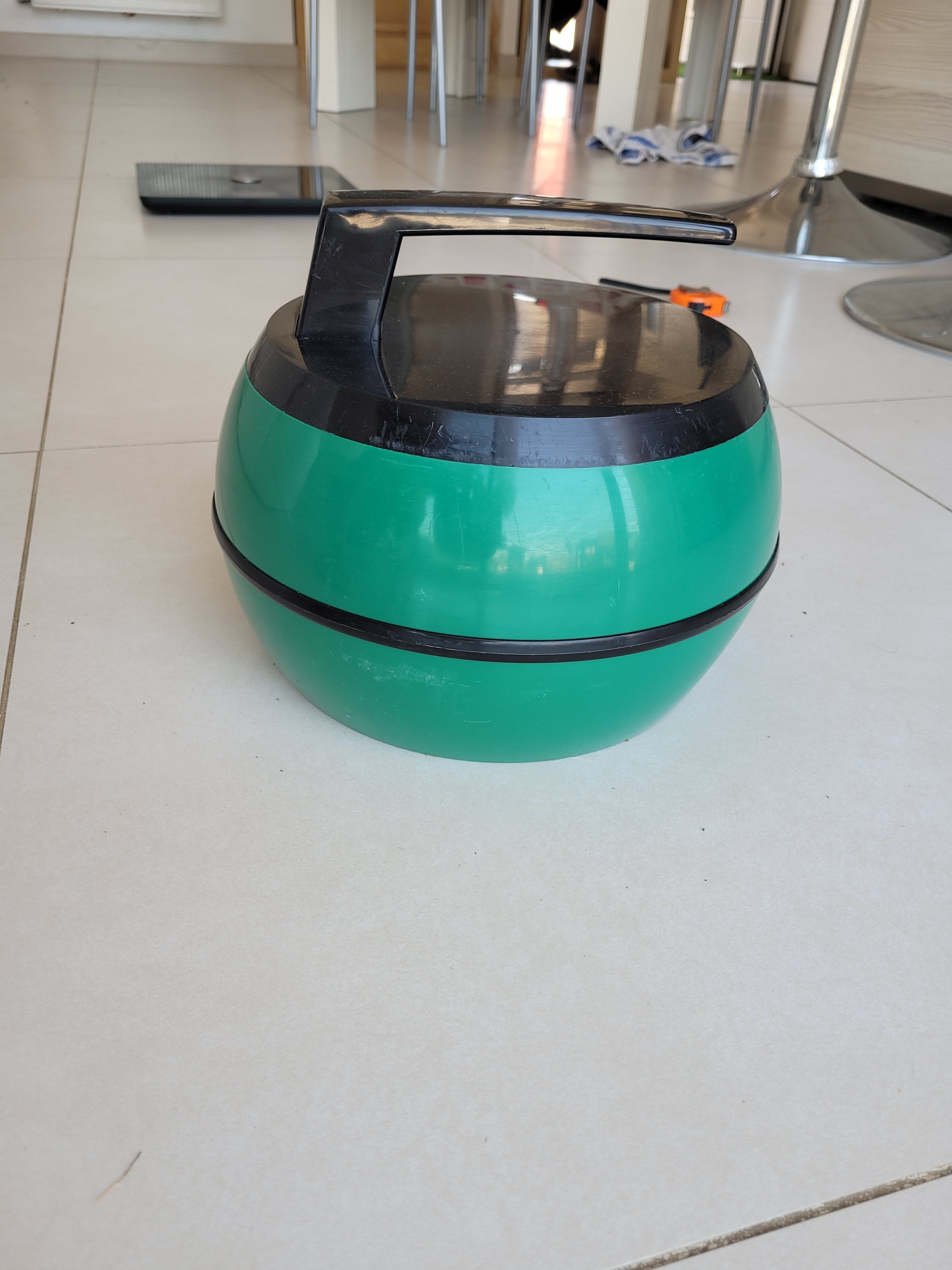 Vintage curling ice bucket