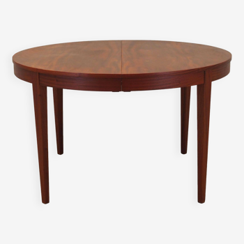 Round mahogany table, Danish design, 1970s, production: Denmark