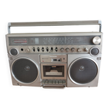 Radio cassette
