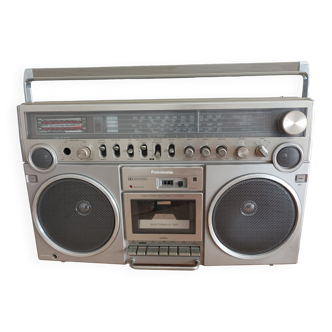 Radio cassette