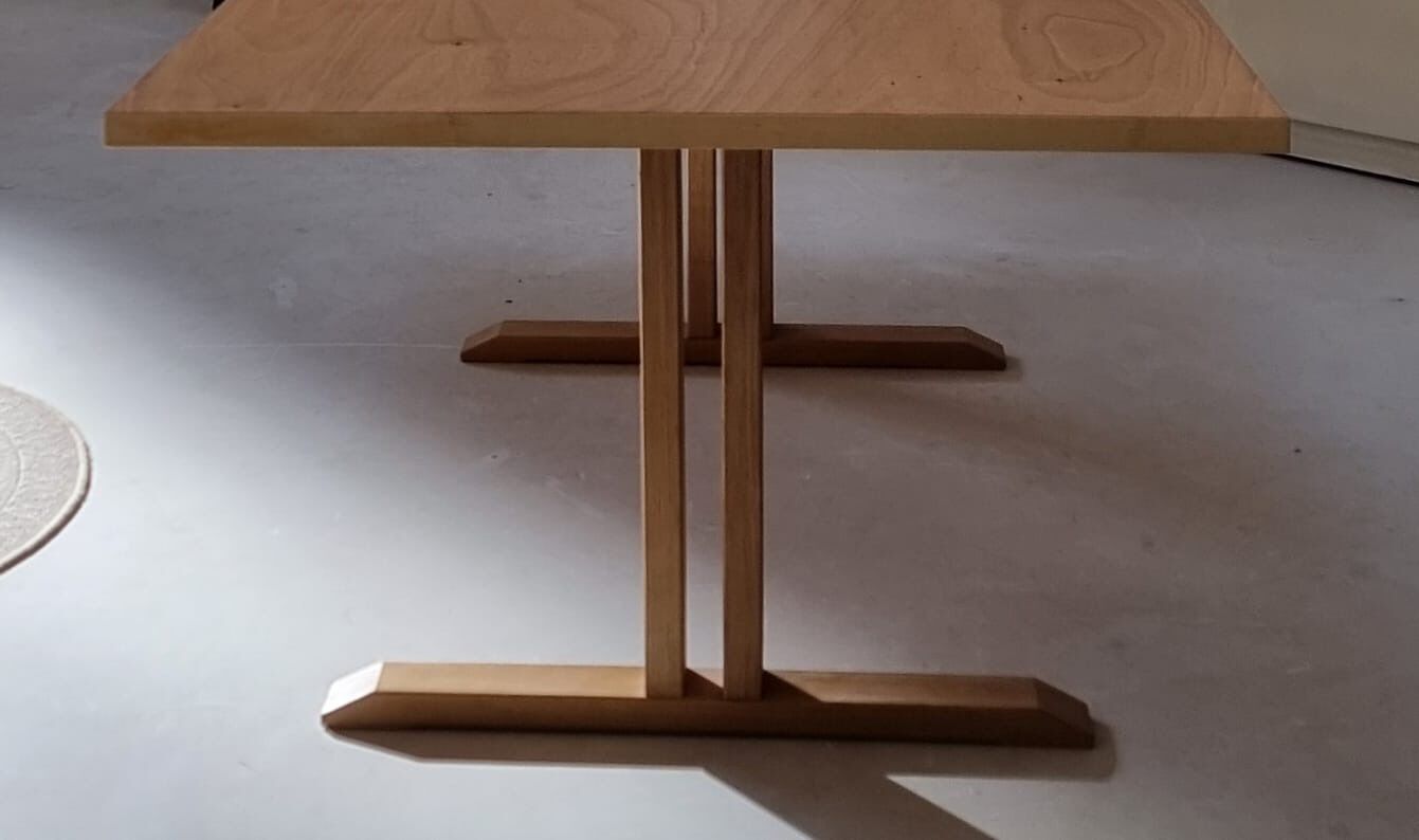 Table à manger Tjalfe