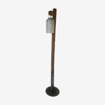 Floor lamp in wood and glass