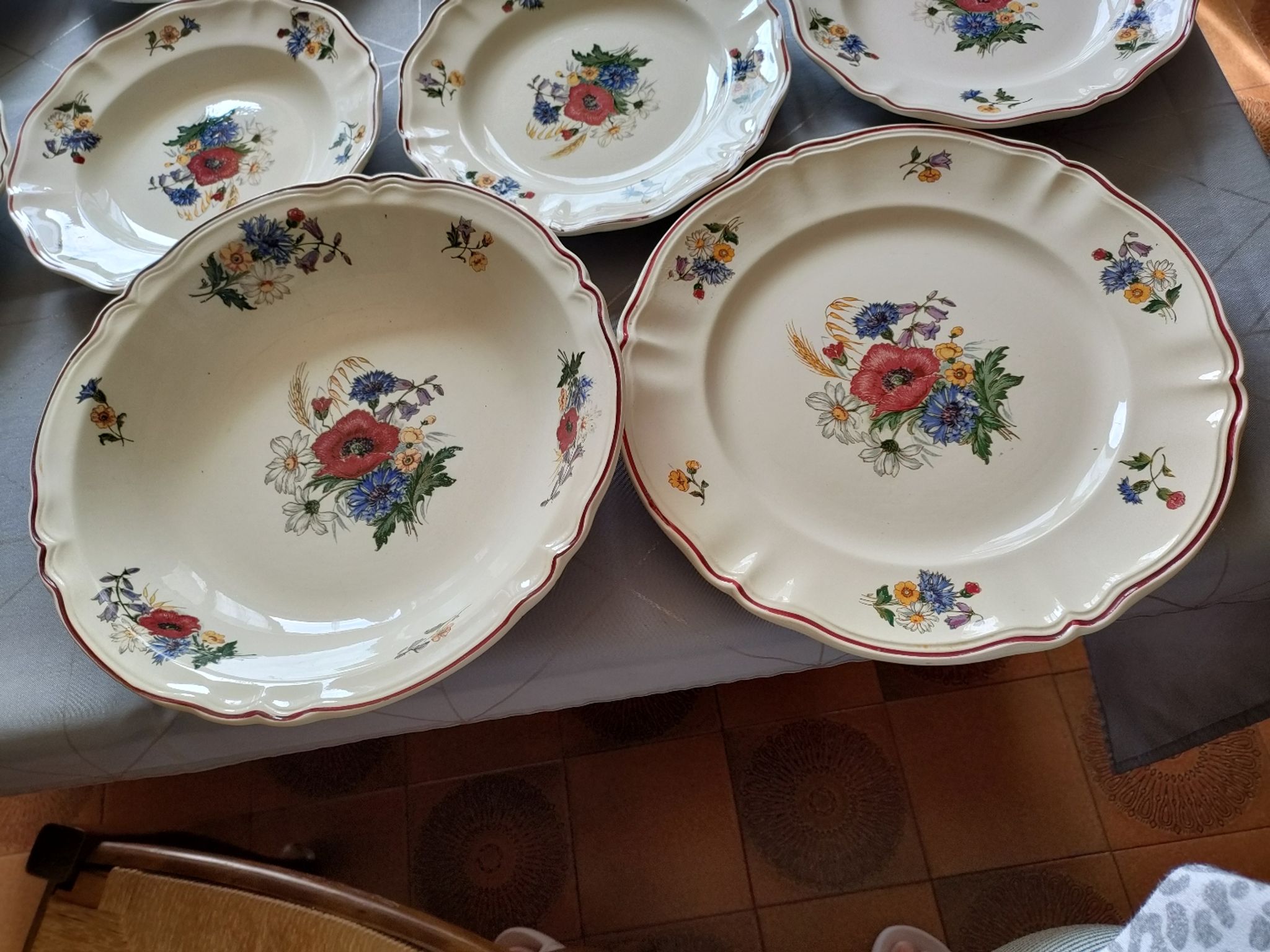 Service assiettes sarguemines