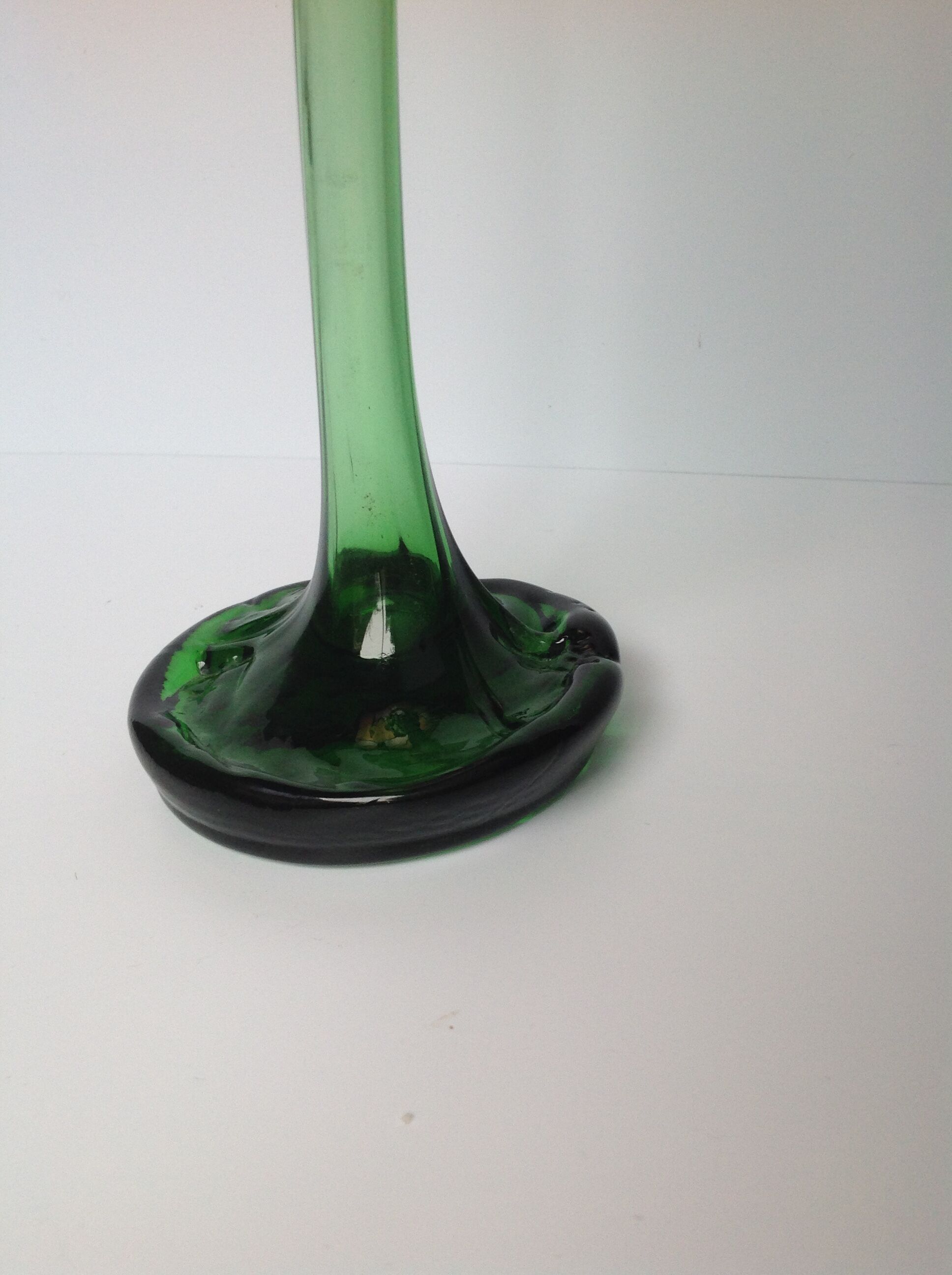 Green soliflore vase