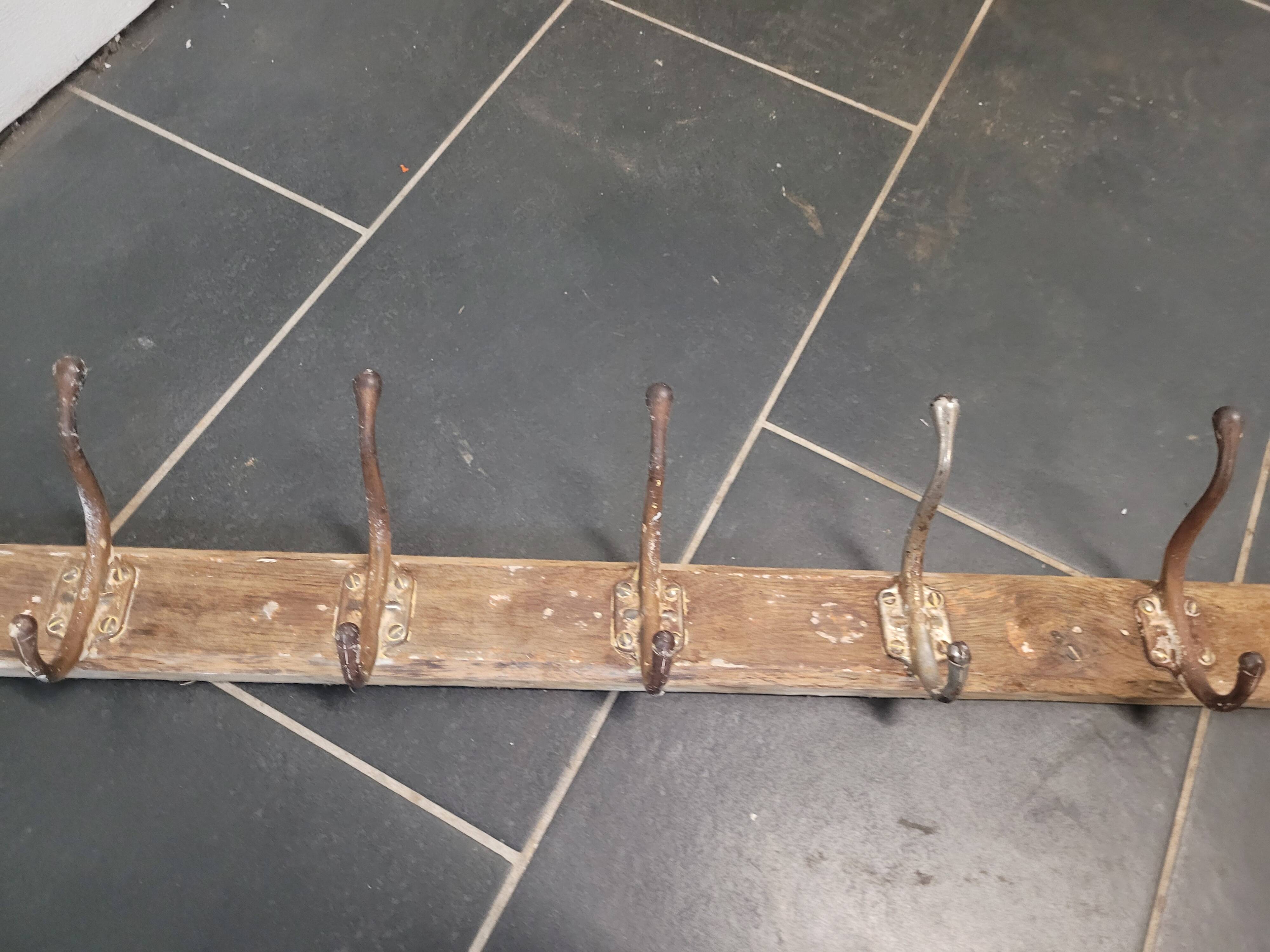 Old school coat rack with 13 hooks, 195 cm L