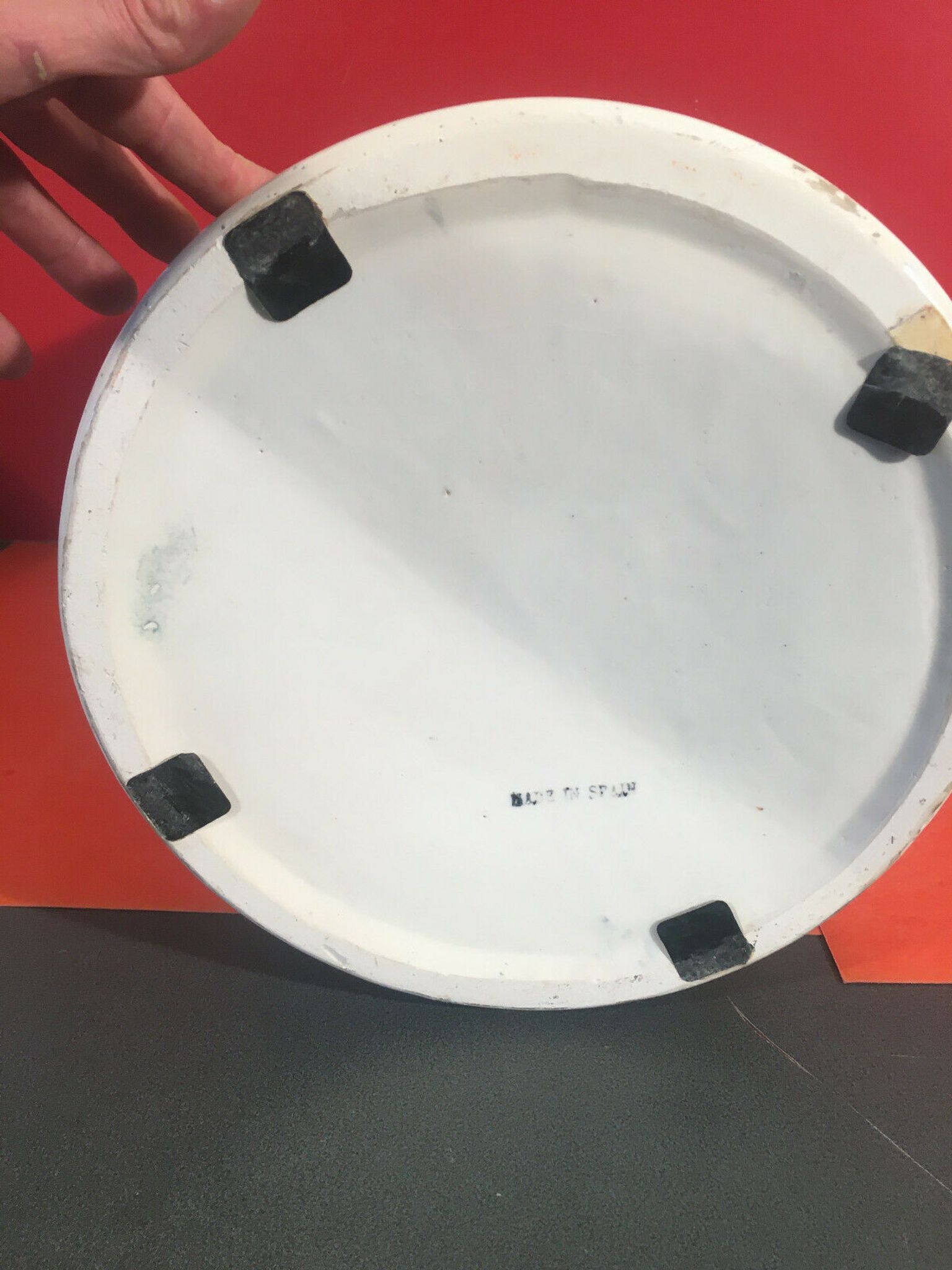 Ceramic umbrella door