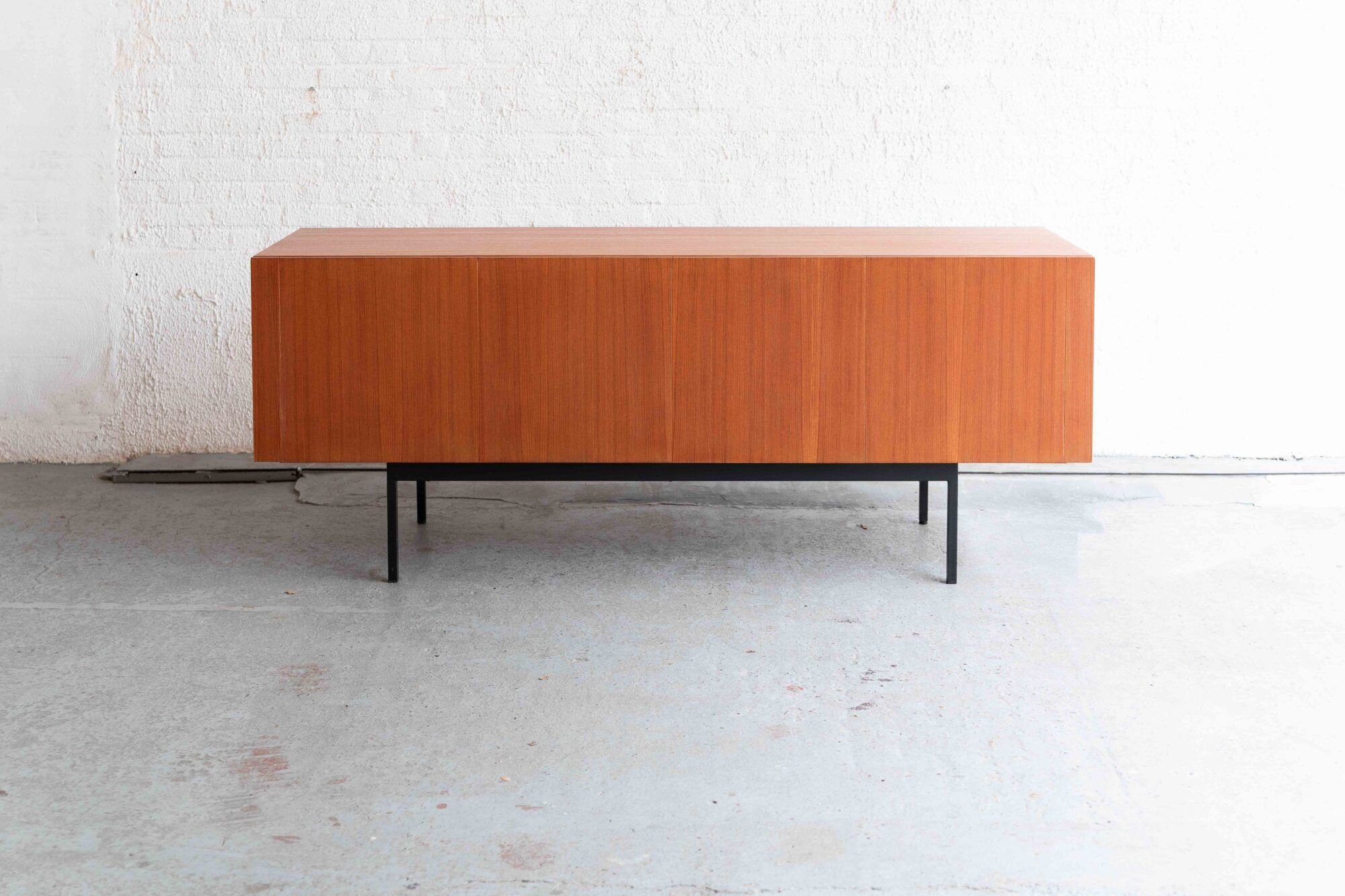 Buffet 'B20' by Dieter Waeckerlin