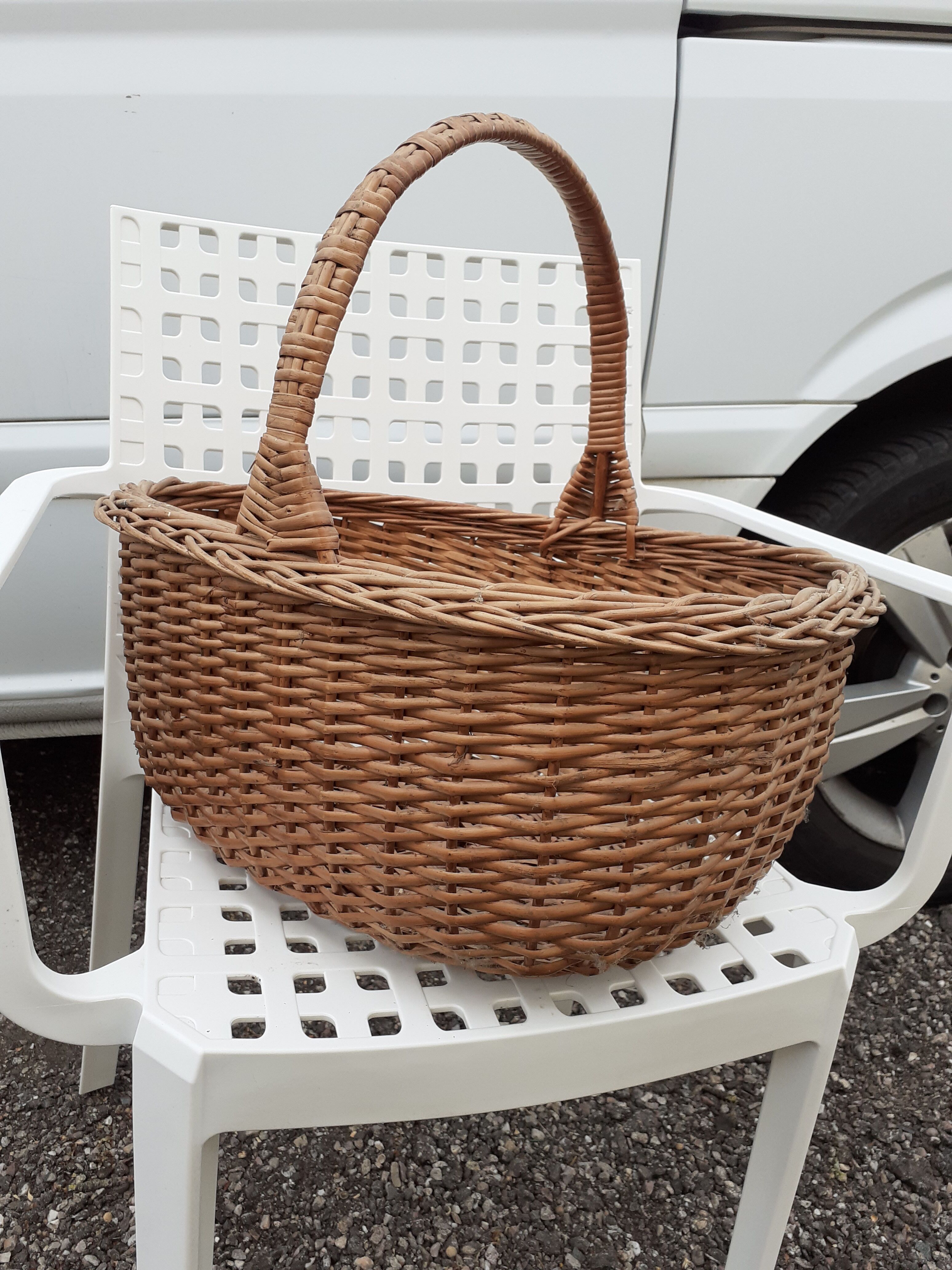 Wicker basket
