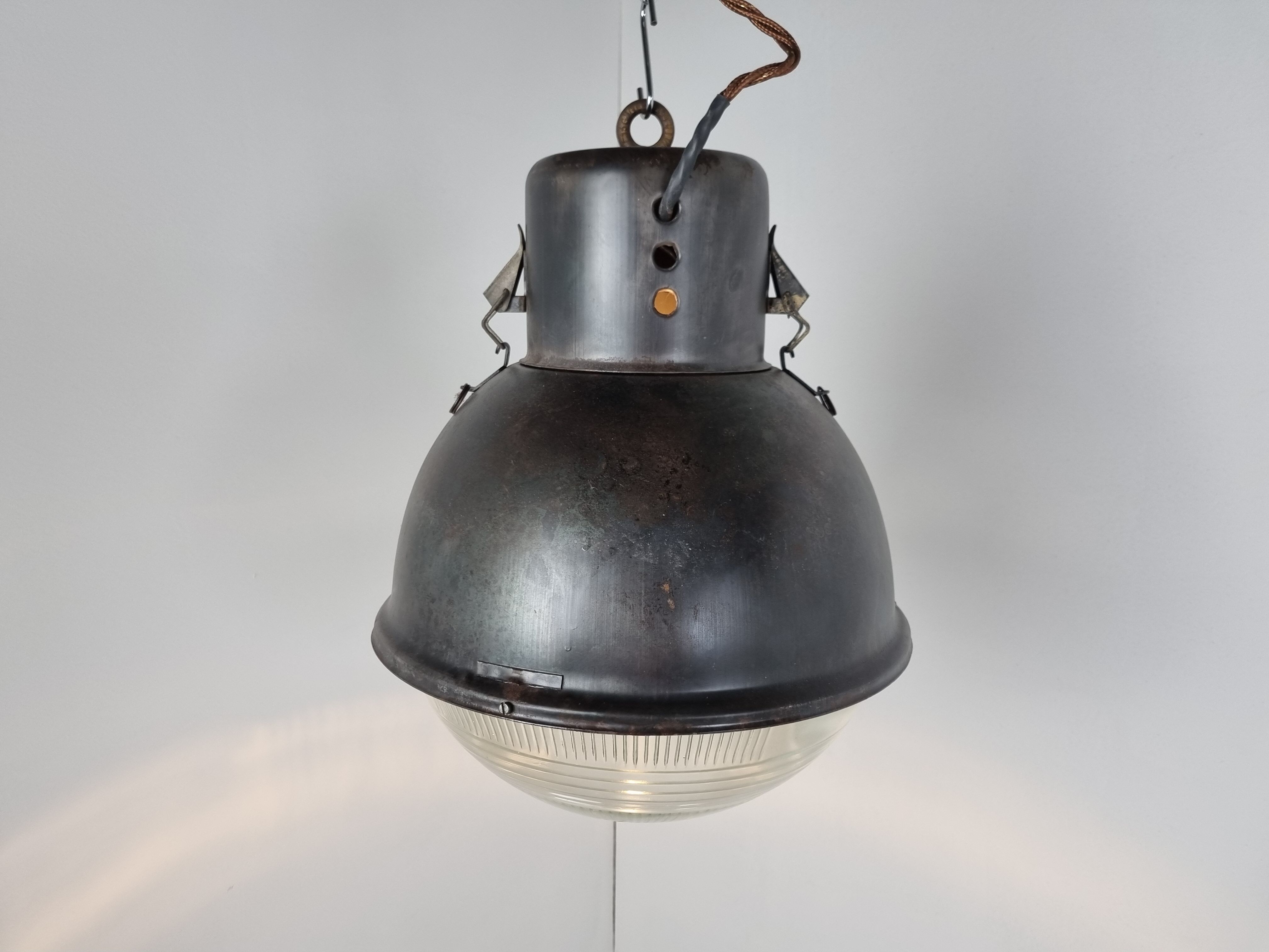Industrial lamp with glass, 1930s