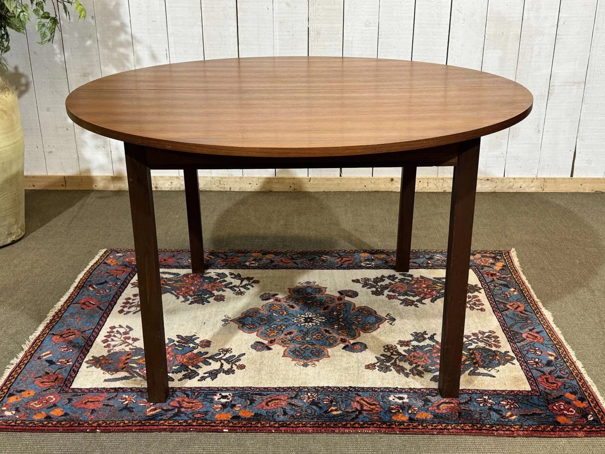1970s teak table with 1 extension