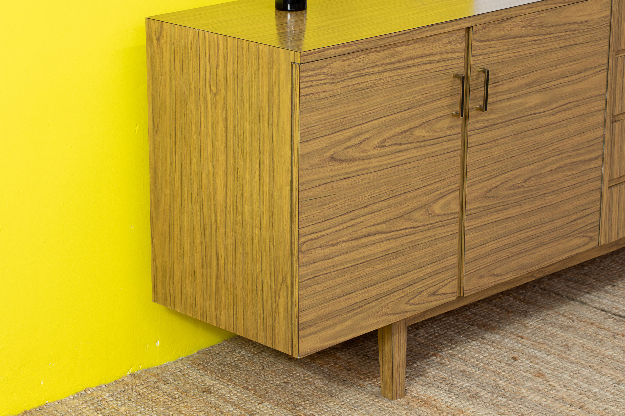 Vintage Scandinavian Row – 240 cm