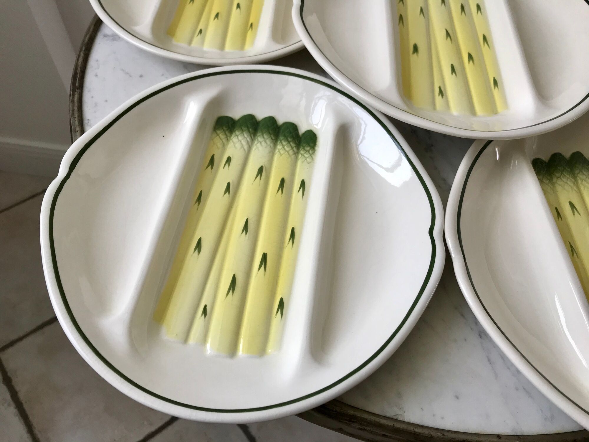 Set of 6 asparagus plates in salins slurry model Auxonne old