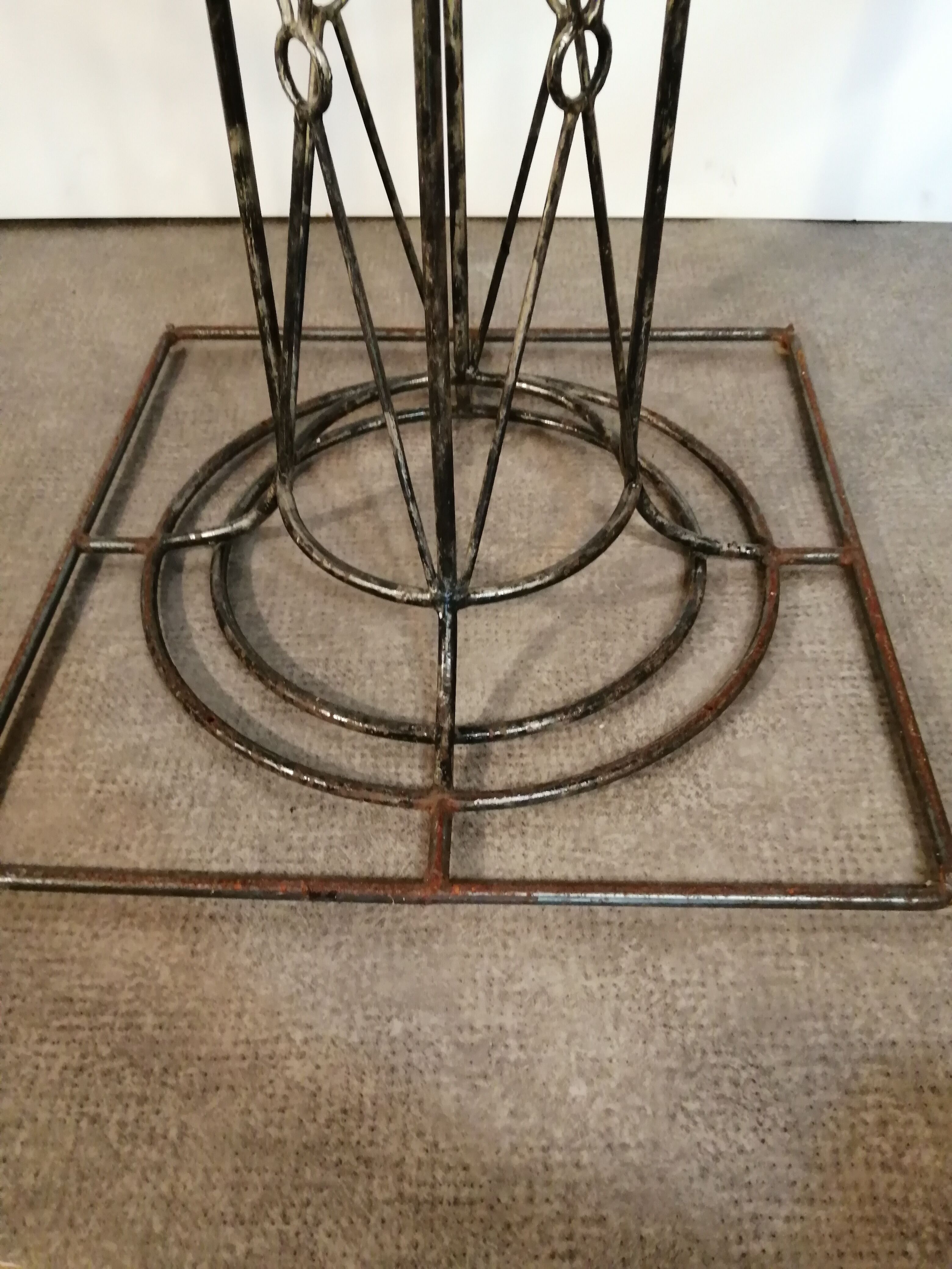 Wrought iron dining table with beveled round glass top, vintage 1980