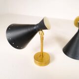 Pair of modern Italian wall sconces in Stilnovo style, wall lamp.