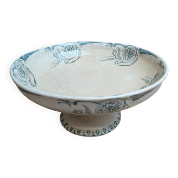 Magnificent antique footed compote in ironstone, signed P.f, model Edmond.