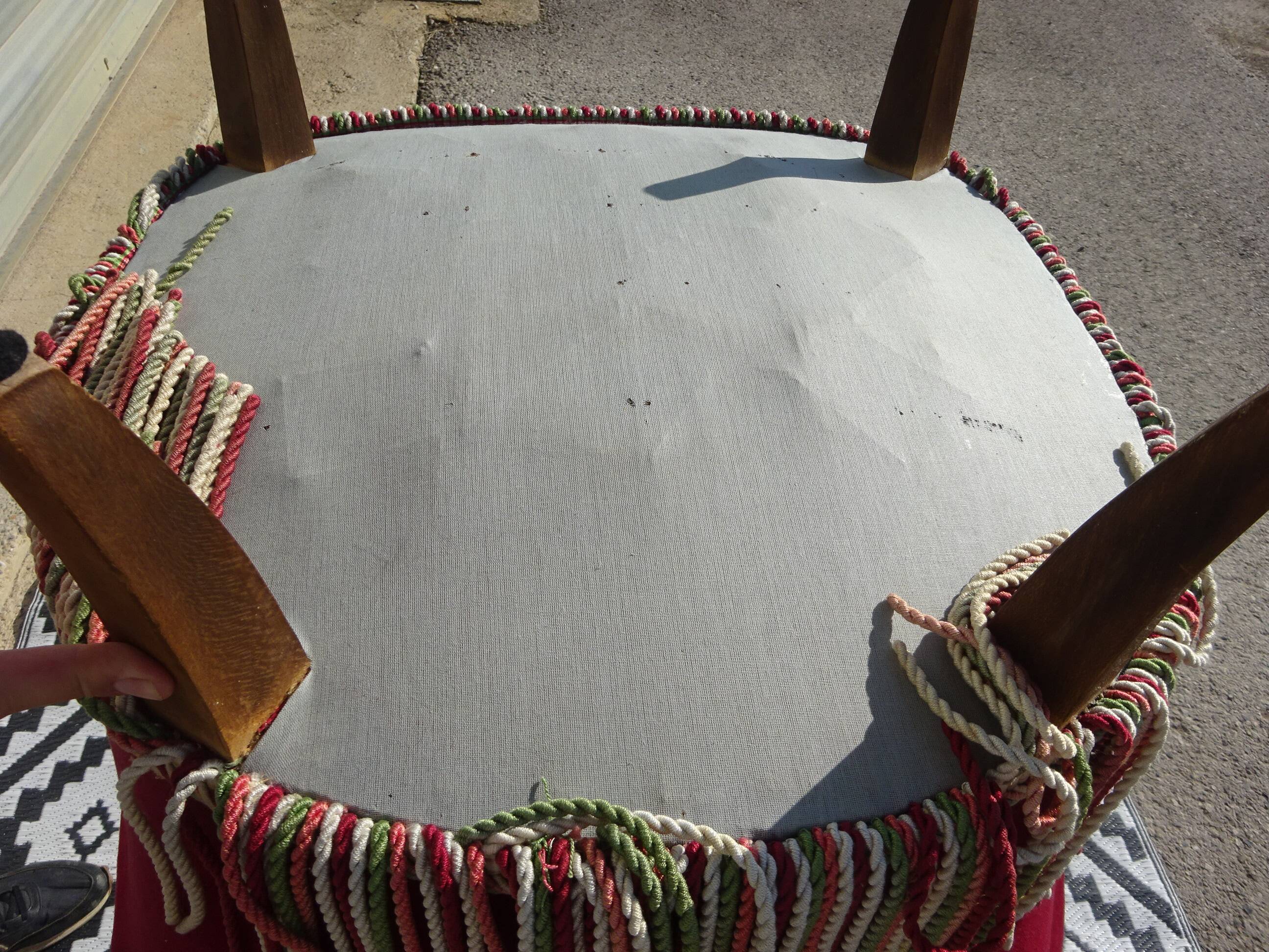 2 antique toad armchairs in red velvet