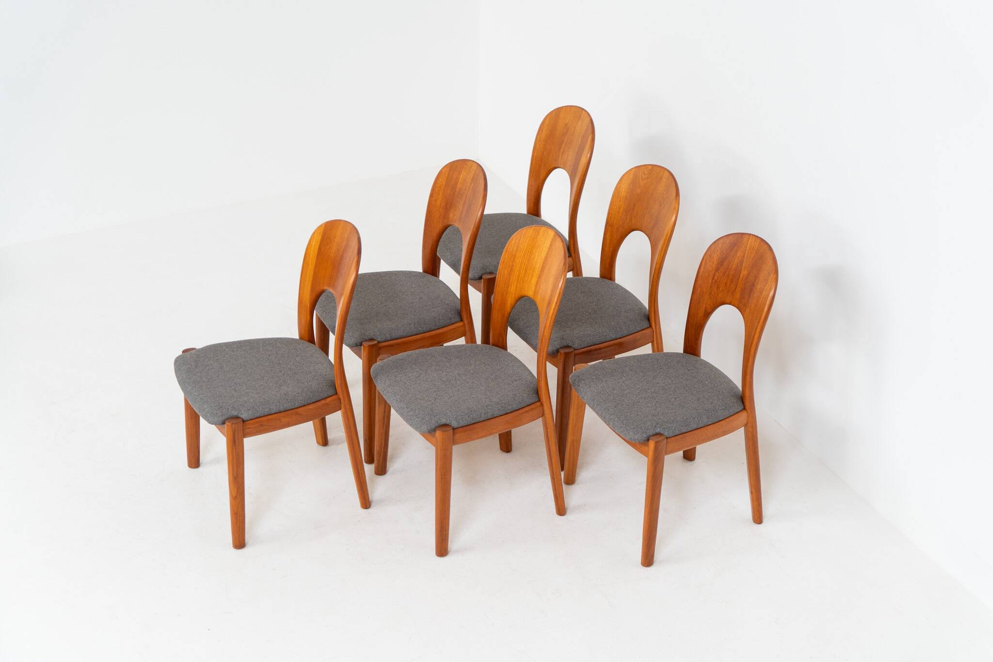 Ensemble de 6 chaises de salle à manger "Morten" par Niels Koefoed
