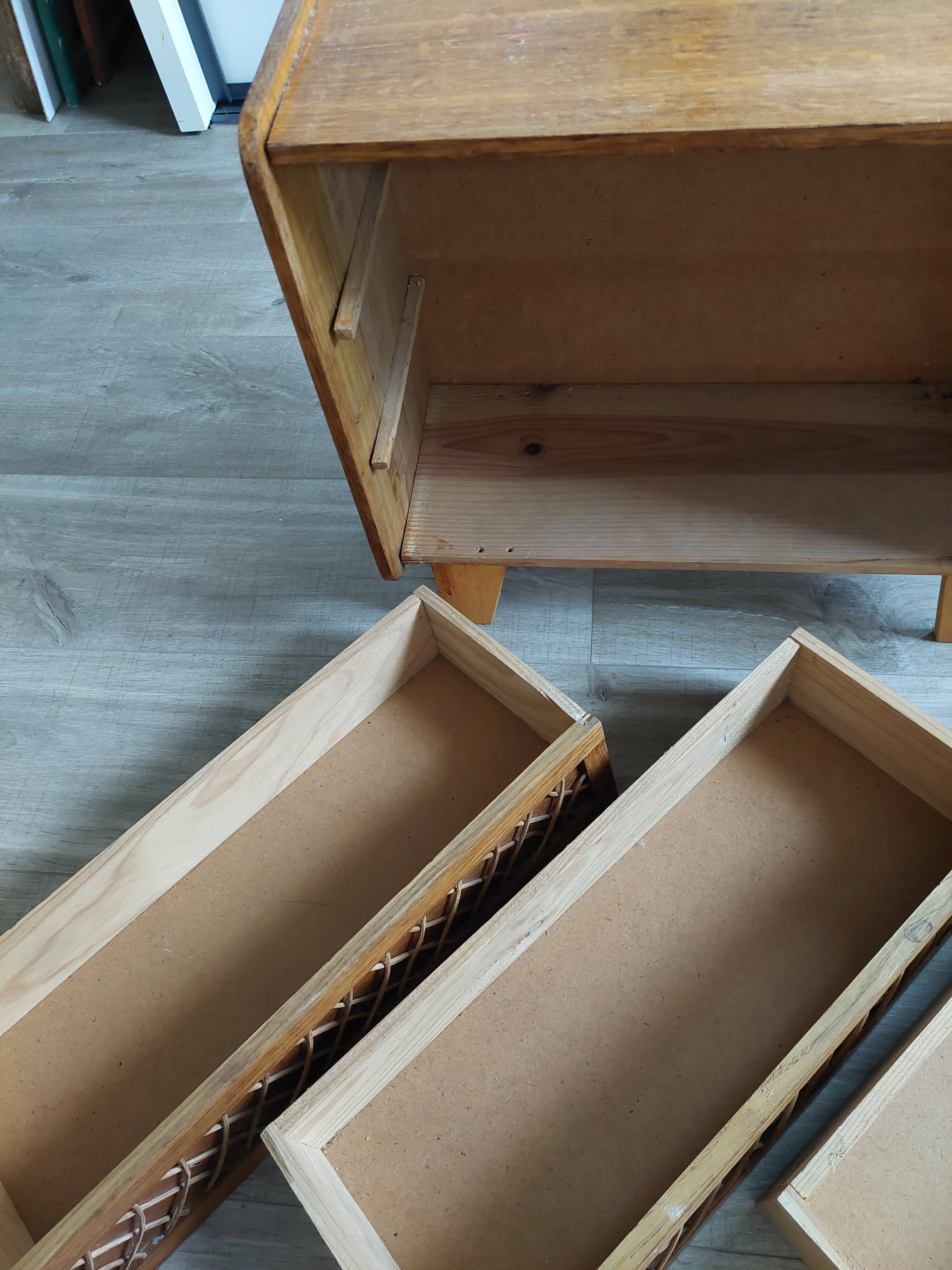 Chest of drawers typical vintage doll 60