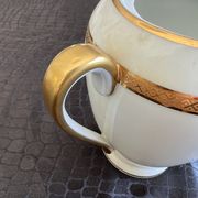 Sugar bowl, milk jug and teapot set