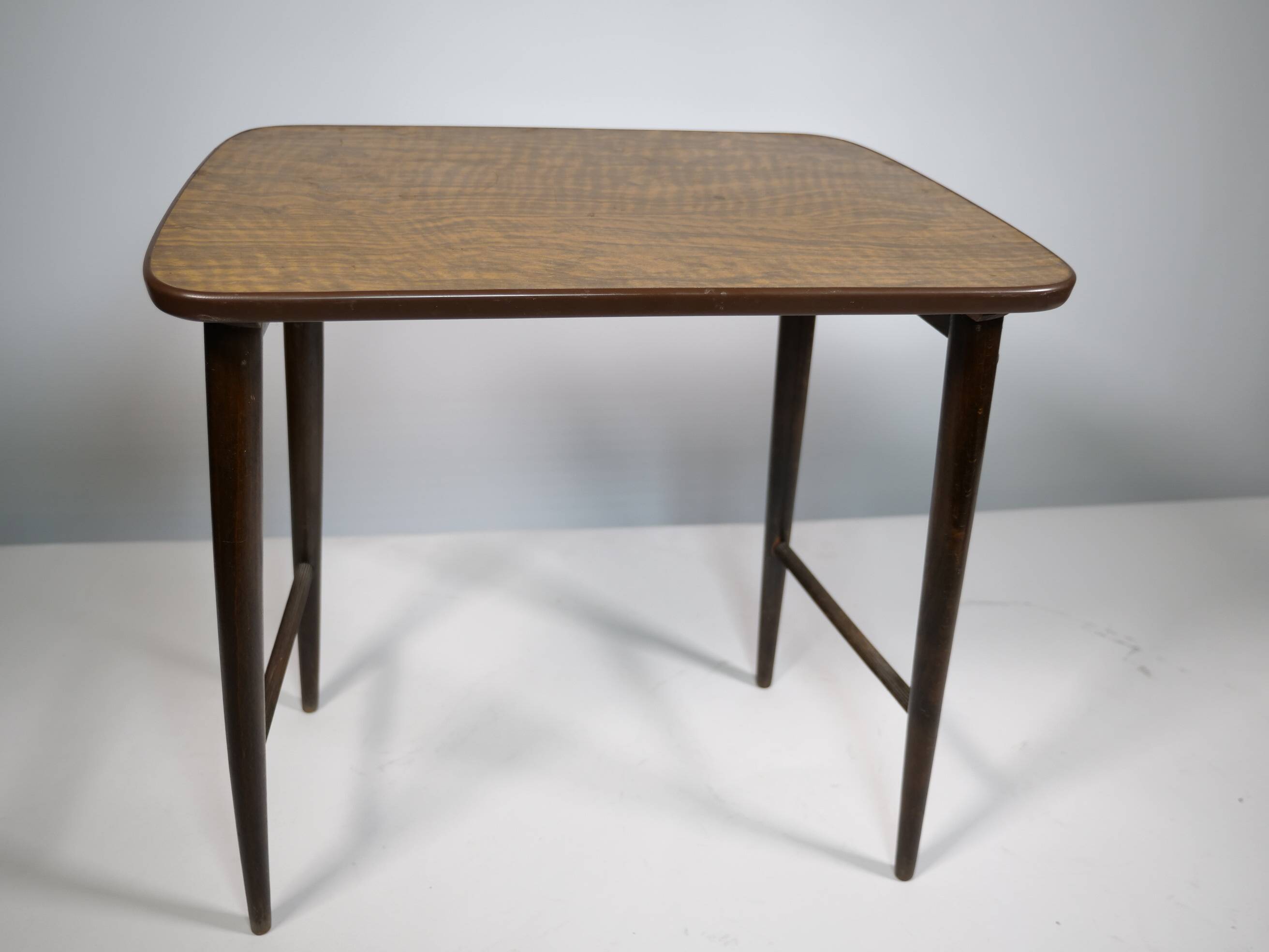Table d'appoint en teck, années 1960