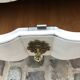 Commode blanche de style Louis XV