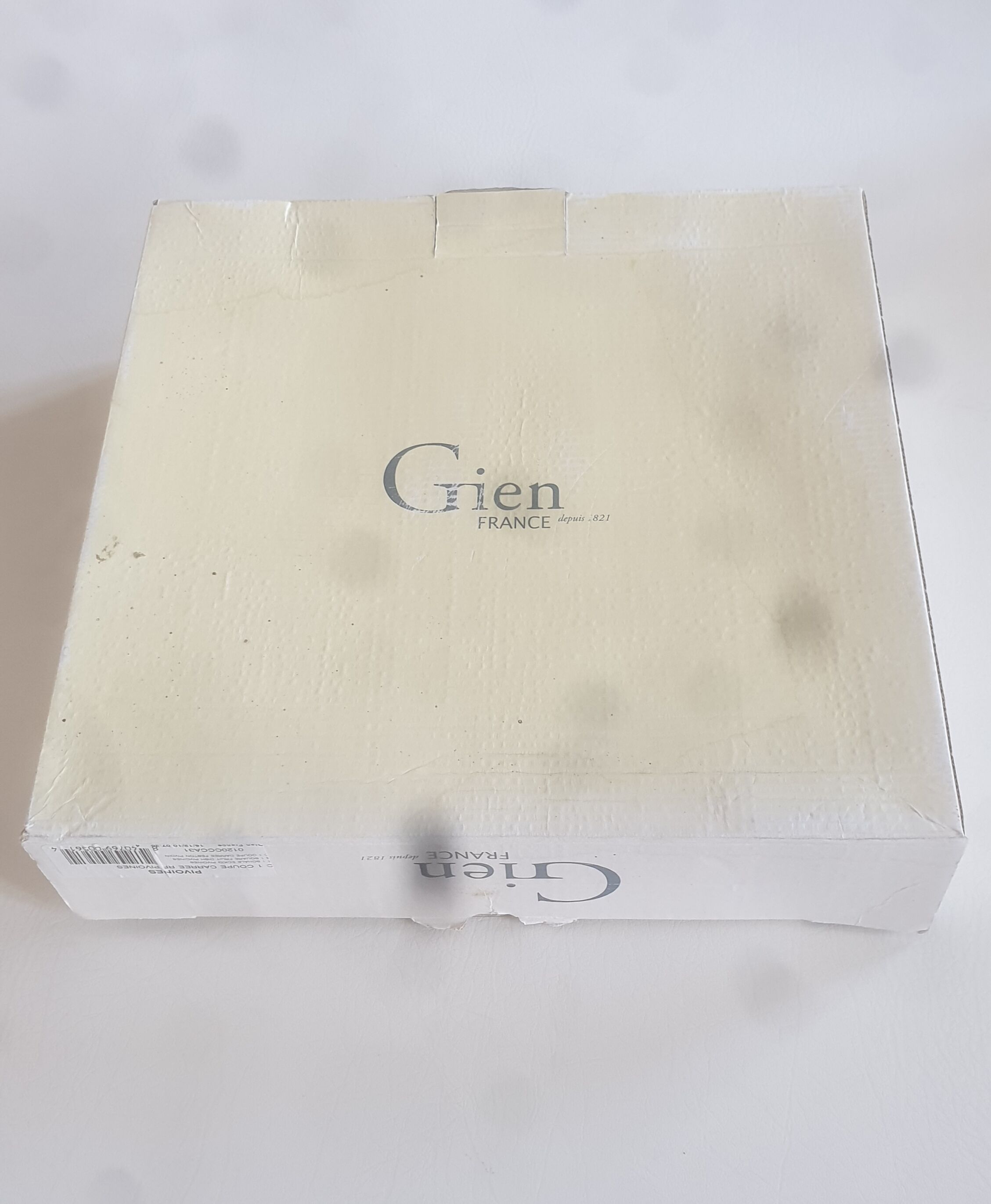 Square plate of Gien model peonies