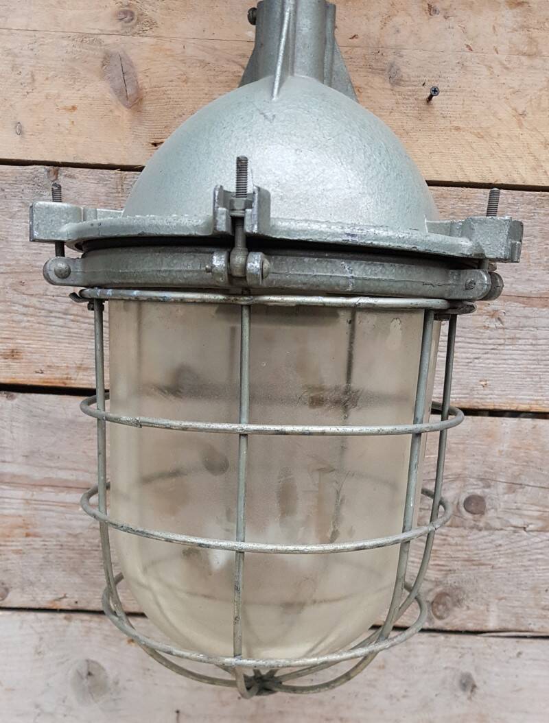 Industrial cage pendant lamp  hanging lamp