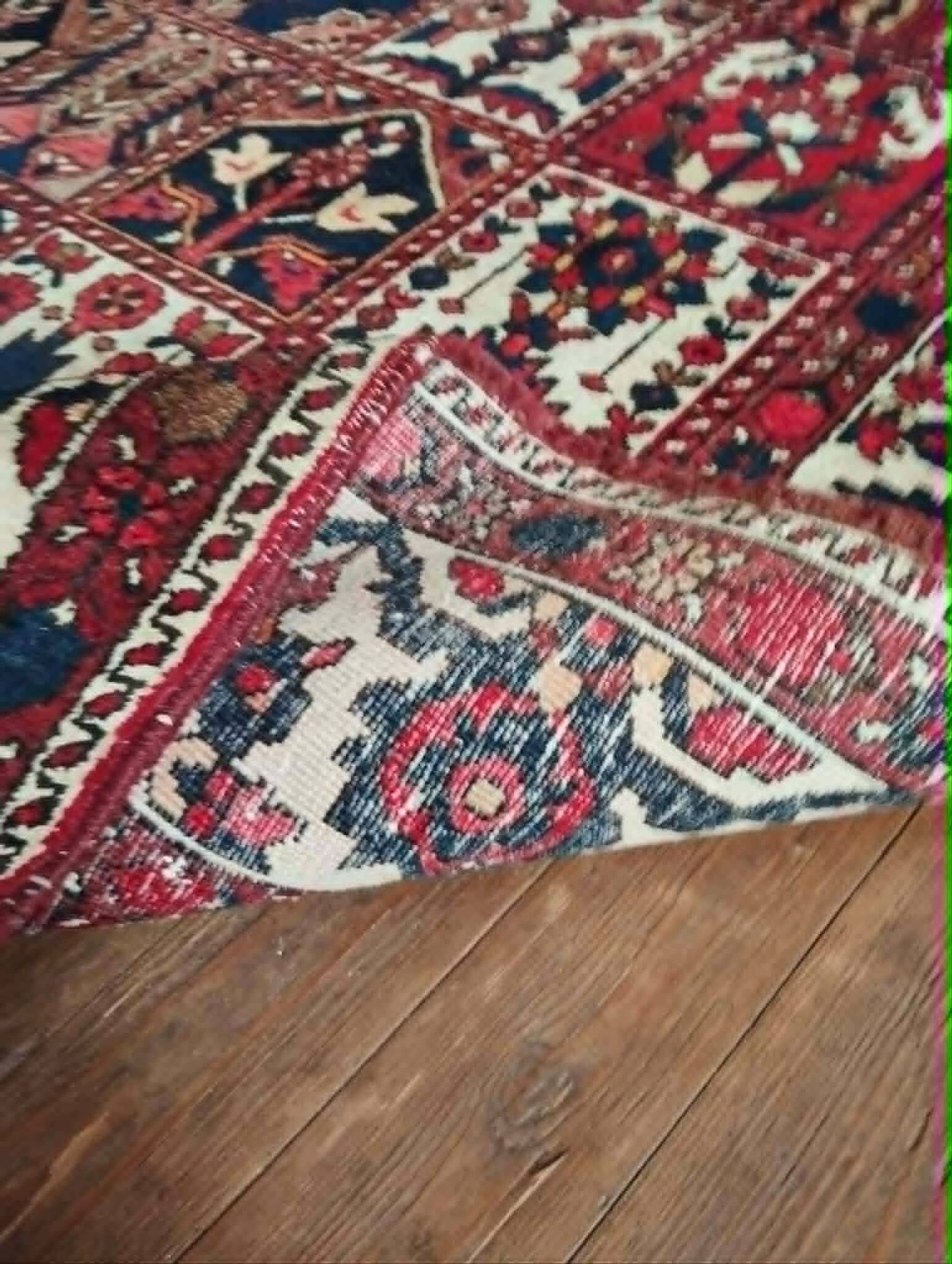 Handmade Bachtiar Persian rug 320x215cm