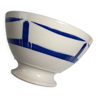 Vintage ironstone bowl from the Badonviller factory in cream and blue.