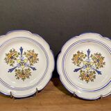 Pair of Nevers earthenware plates signed Georges