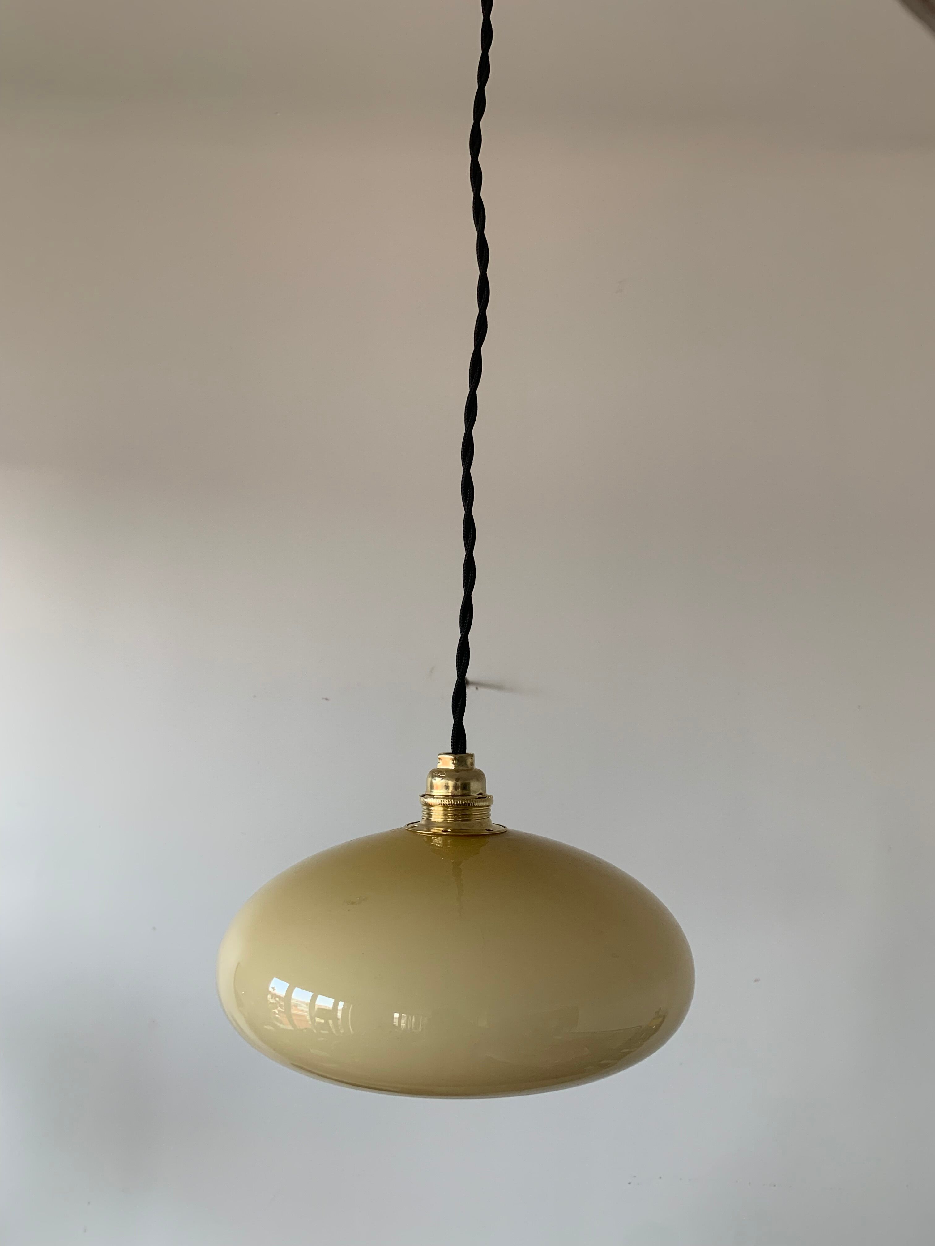 Suspension en verre jaune