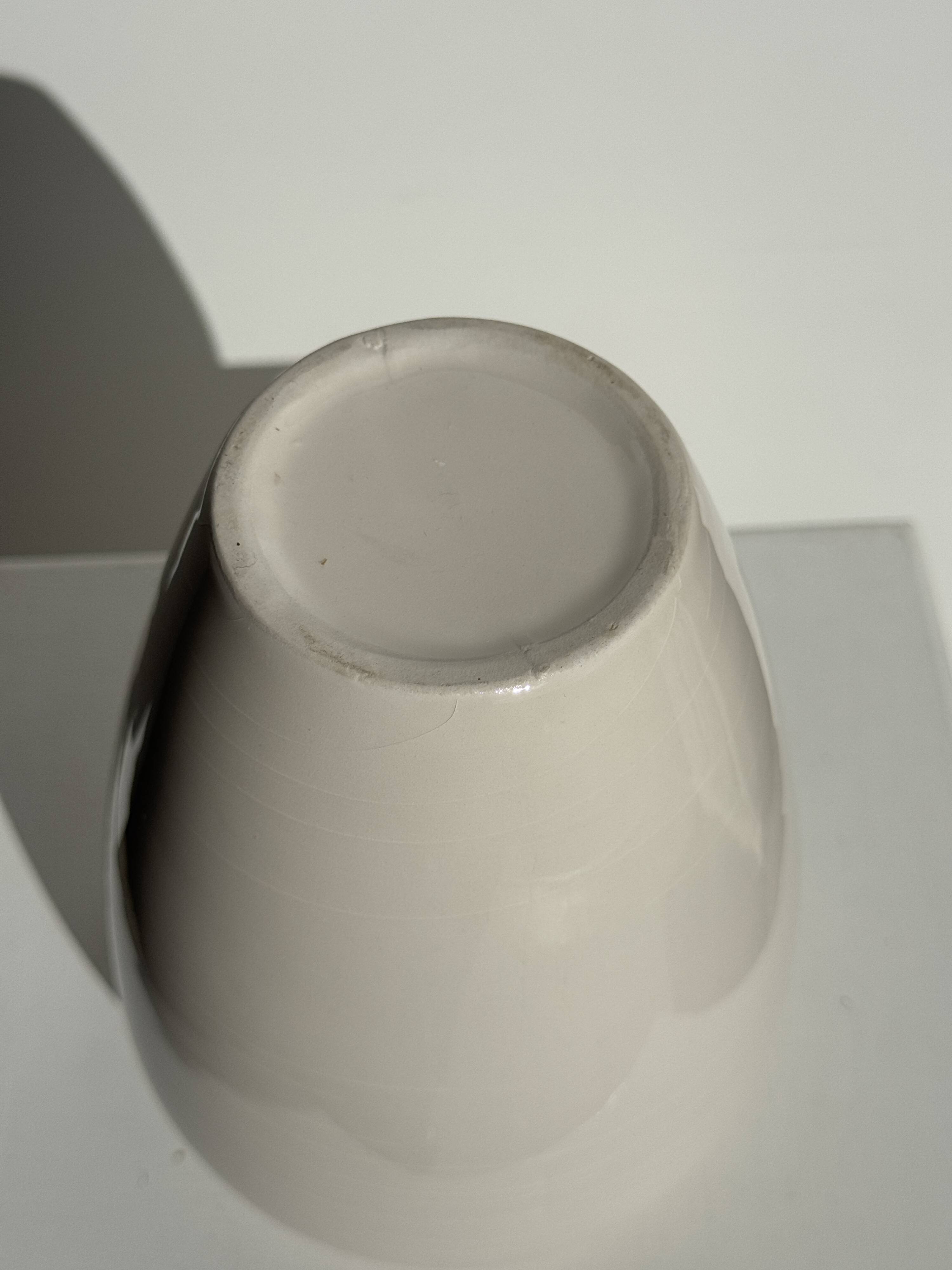 Modern oblong white vase H18.5