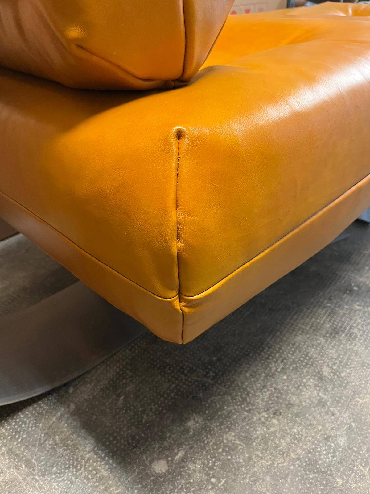 Alta Chair Oscar Niemeyer, Mobilier International